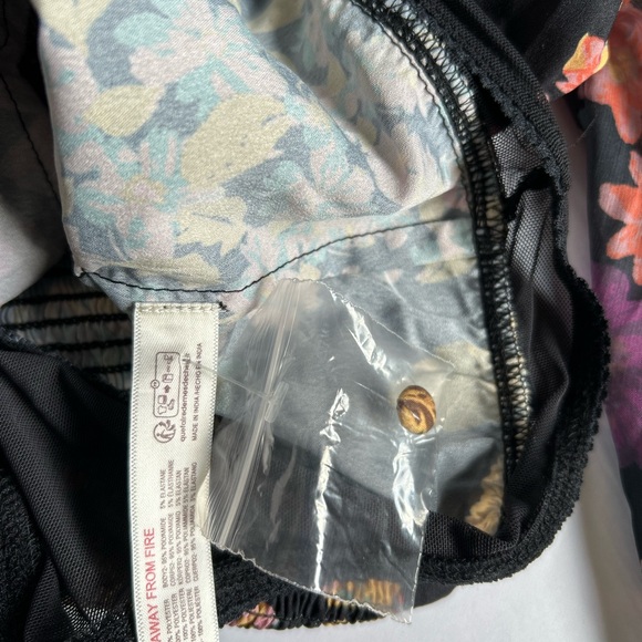 FP Intimately Floral Print Black Noir long sleeve Bodysuit Size S - Picture 9 of 12